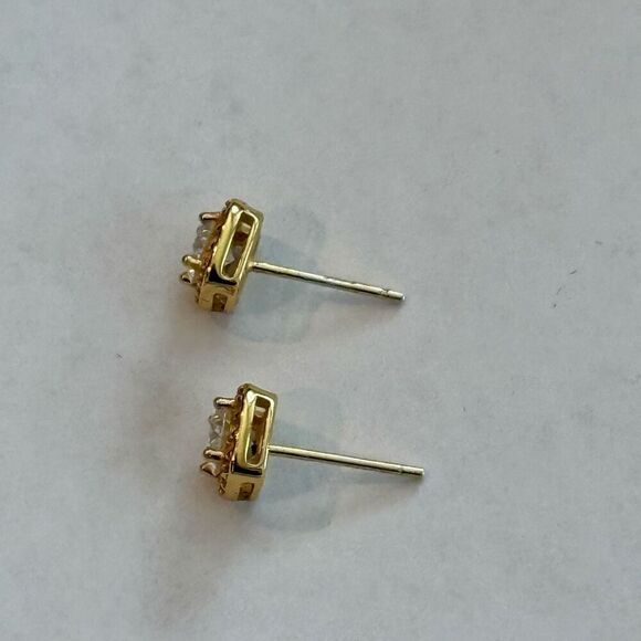 Moissanite Stud Dainty Gold Vermeil Square Earrings 1ctw - Picture 3 of 5